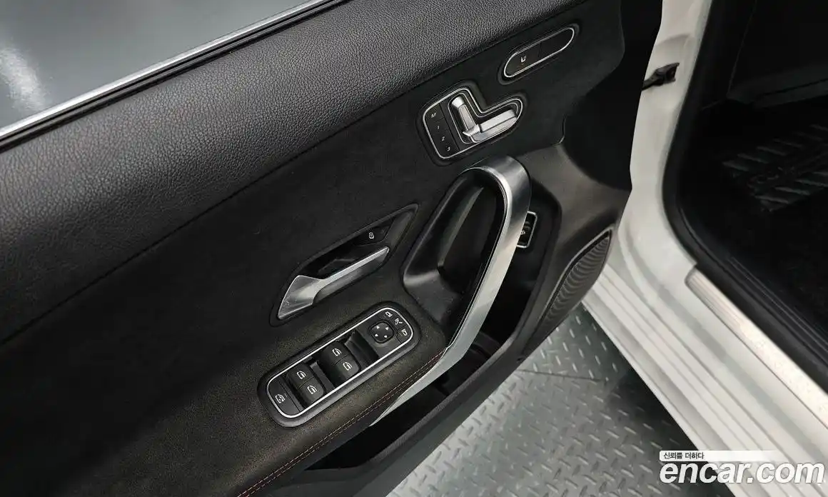 Mercedes-Benz A-Class 2022 2.0 гидро в Москве № 183741, фото 18