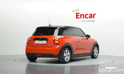 Mini Cooper 2019 1.5 гидро в Москве № 189397, миниатюра 2