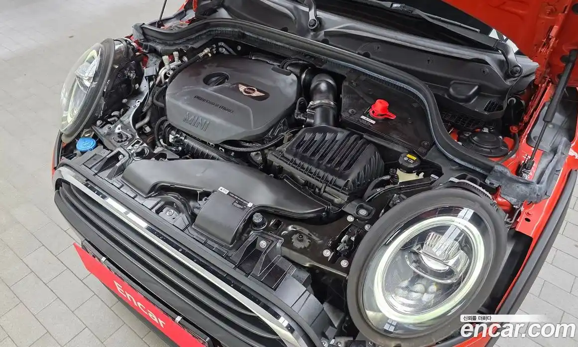 Mini Cooper 2019 1.5 гидро в Москве № 189397, фото 6