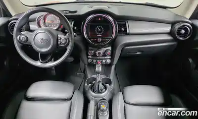 Mini Cooper 2019 1.5 гидро в Москве № 189397, миниатюра 7