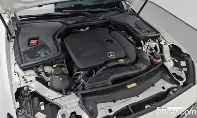 Mercedes-Benz E-Class 2022 2.0 гидро, миниатюра 6