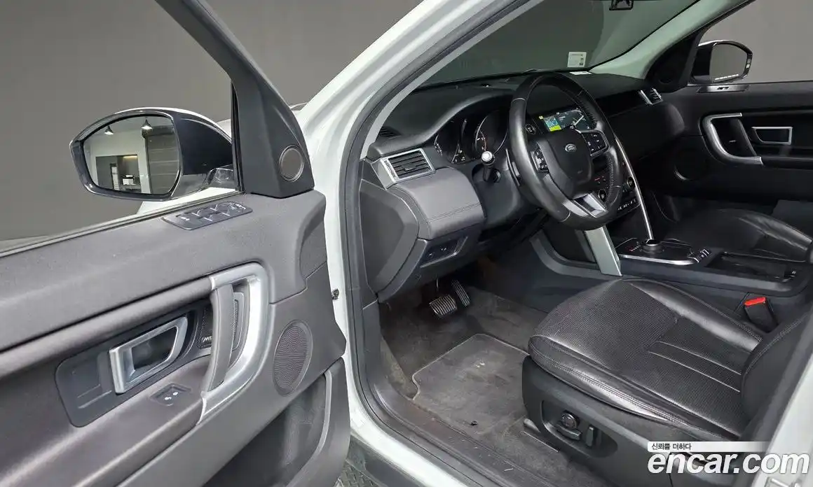 Land Rover Discovery Sport 2019 2.0 гидро в Москве № 198213, фото 12