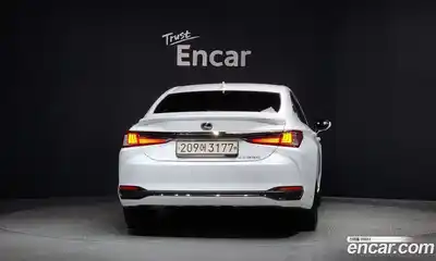 Lexus ES 2024 2.5 гидро в Москве № 198768, миниатюра 4