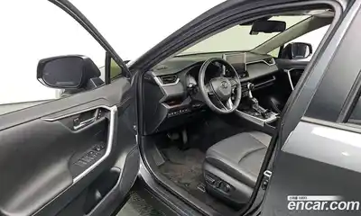 Toyota RAV4 2023 2.5 гидро в Москве № 199532, миниатюра 11