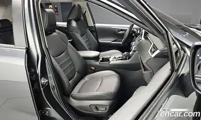 Toyota RAV4 2023 2.5 гидро в Москве № 199532, миниатюра 10
