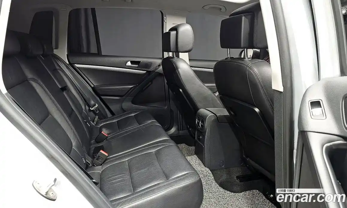 Volkswagen Tiguan 2014 2.0 гидро в Москве № 201455, фото 11