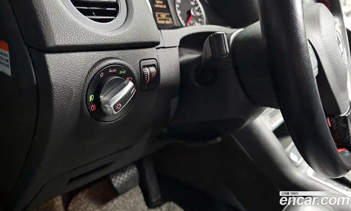 Volkswagen Tiguan 2014 2.0 гидро в Москве № 201455, фото 13