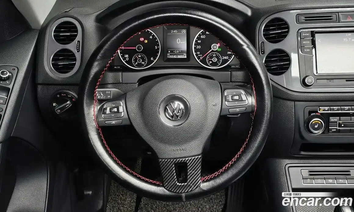 Volkswagen Tiguan 2014 2.0 гидро в Москве № 201455, фото 14