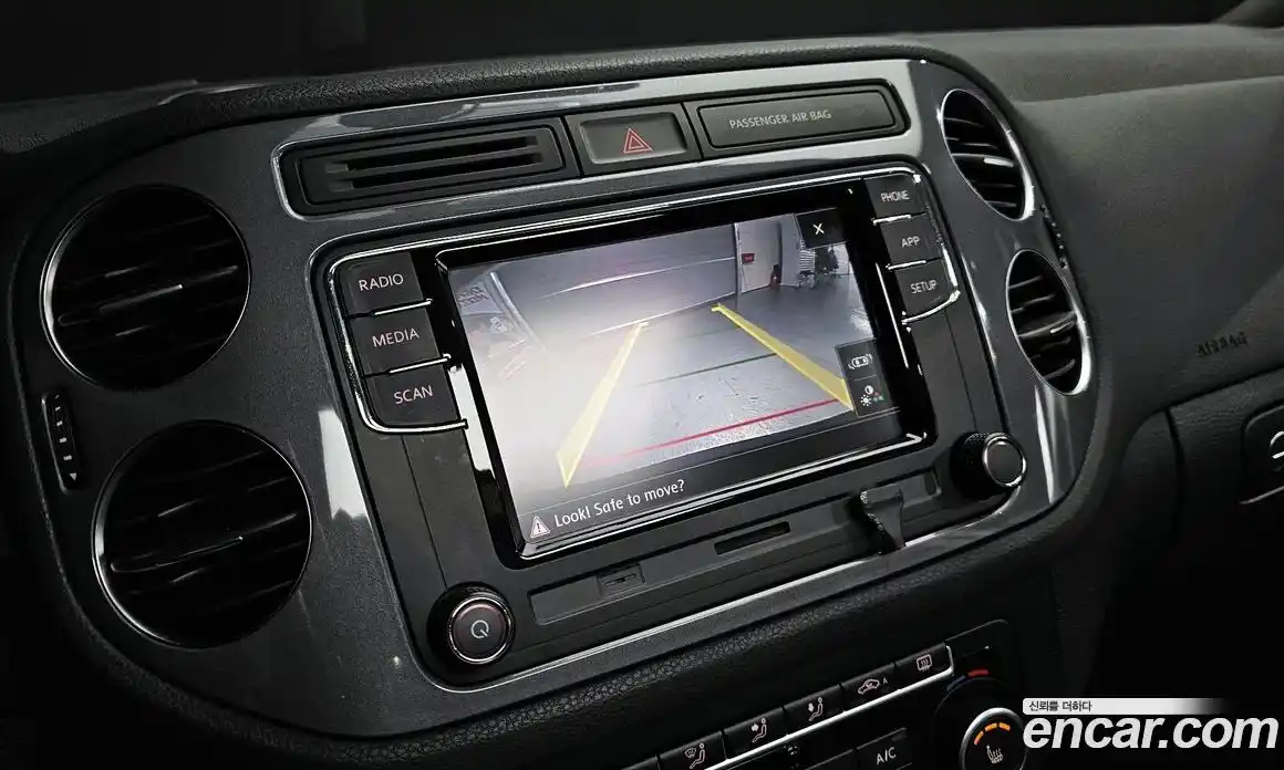 Volkswagen Tiguan 2014 2.0 гидро в Москве № 201455, фото 16