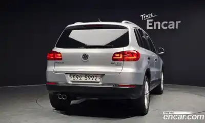 Volkswagen Tiguan 2014 2.0 гидро в Москве № 201455, миниатюра 4