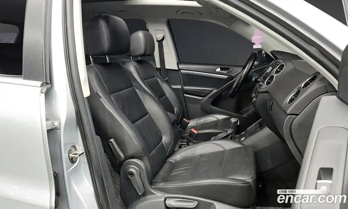 Volkswagen Tiguan 2014 2.0 гидро в Москве № 201455, фото 10