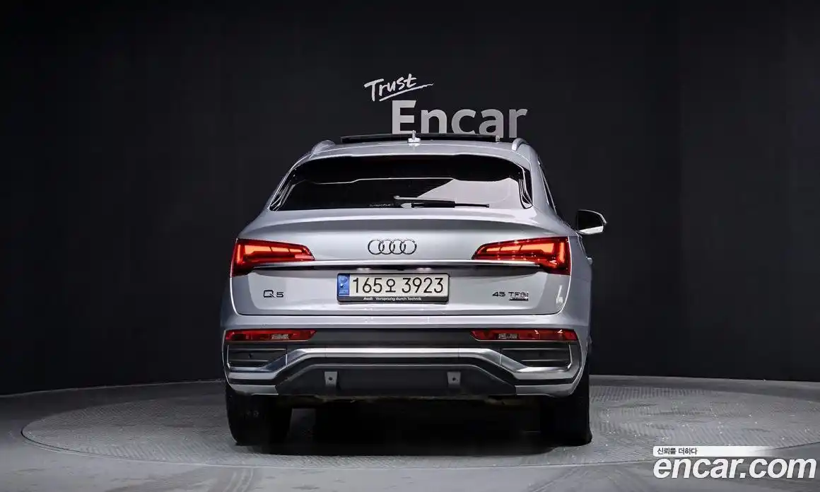 Audi Q5 2022 2.0 гидро в Москве № 212412, фото 4