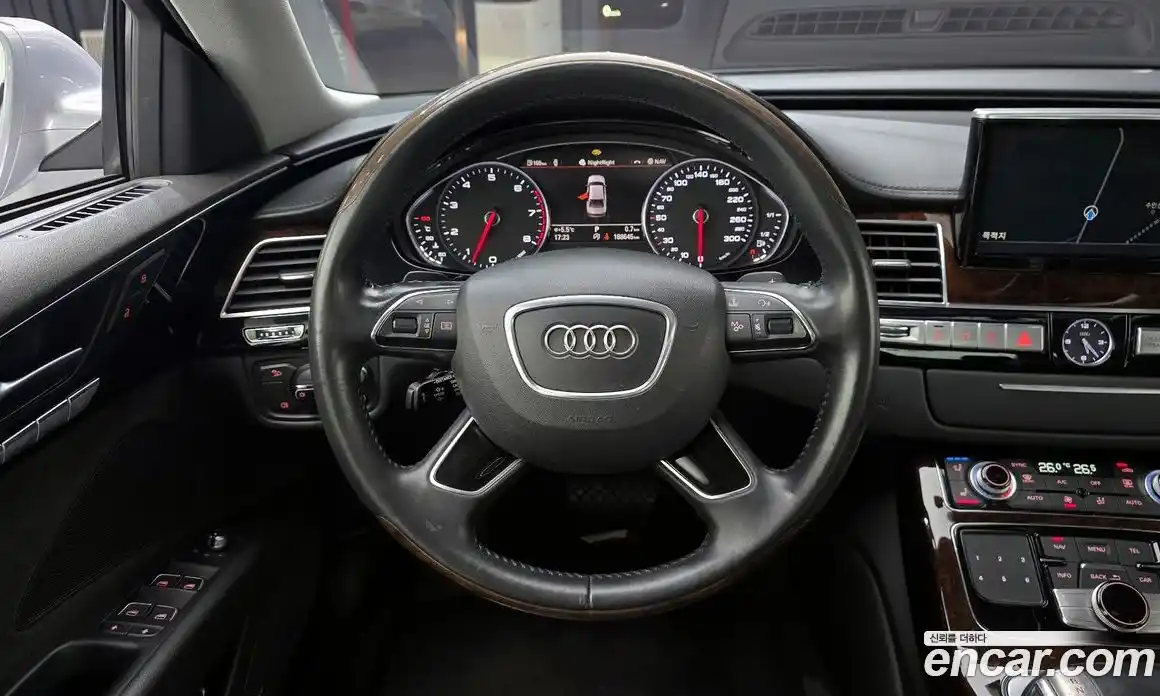 Audi A8 2015 3.0 гидро в Москве № 212623, фото 13