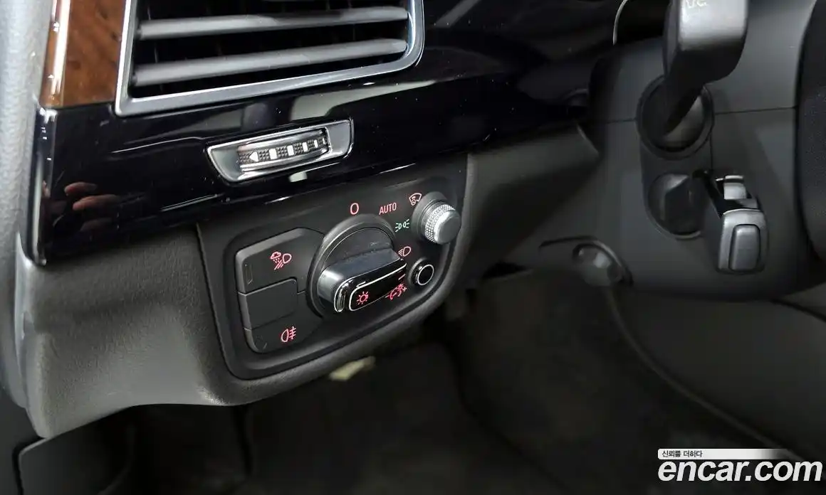 Audi A8 2015 3.0 гидро в Москве № 212623, фото 15