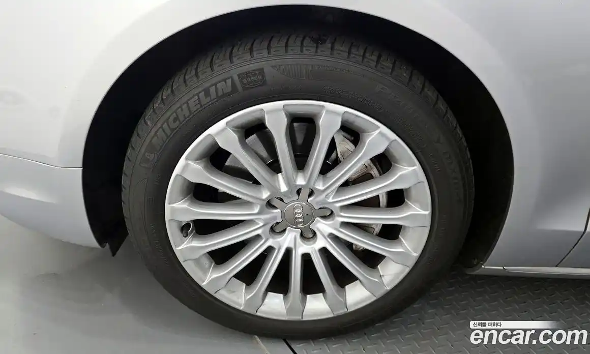 Audi A8 2015 3.0 гидро в Москве № 212623, фото 5