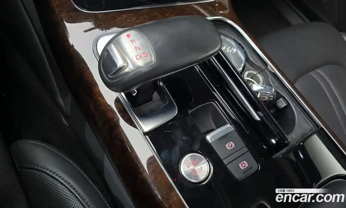 Audi A8 2015 3.0 гидро в Москве № 212623, фото 9