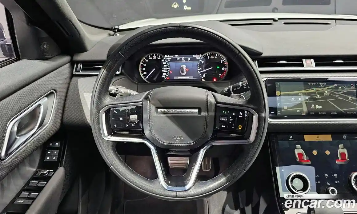 Land Rover Range-Rover Velar 2023 2.0 гидро в Москве № 213353, фото 13