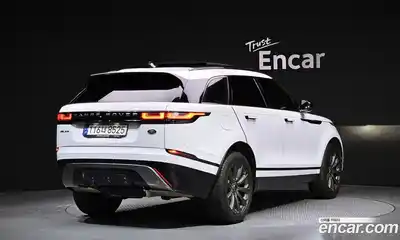 Land Rover Range-Rover Velar 2023 2.0 гидро в Москве № 213353, миниатюра 2