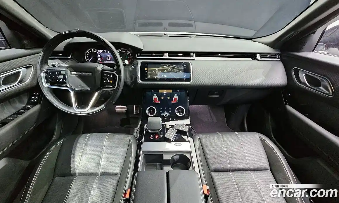 Land Rover Range-Rover Velar 2023 2.0 гидро в Москве № 213353, фото 7