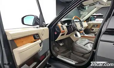 Land Rover Range-Rover 2019 4.4 гидро в Москве № 213625, миниатюра 11