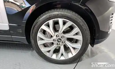 Land Rover Range-Rover 2019 4.4 гидро в Москве № 213625, миниатюра 5