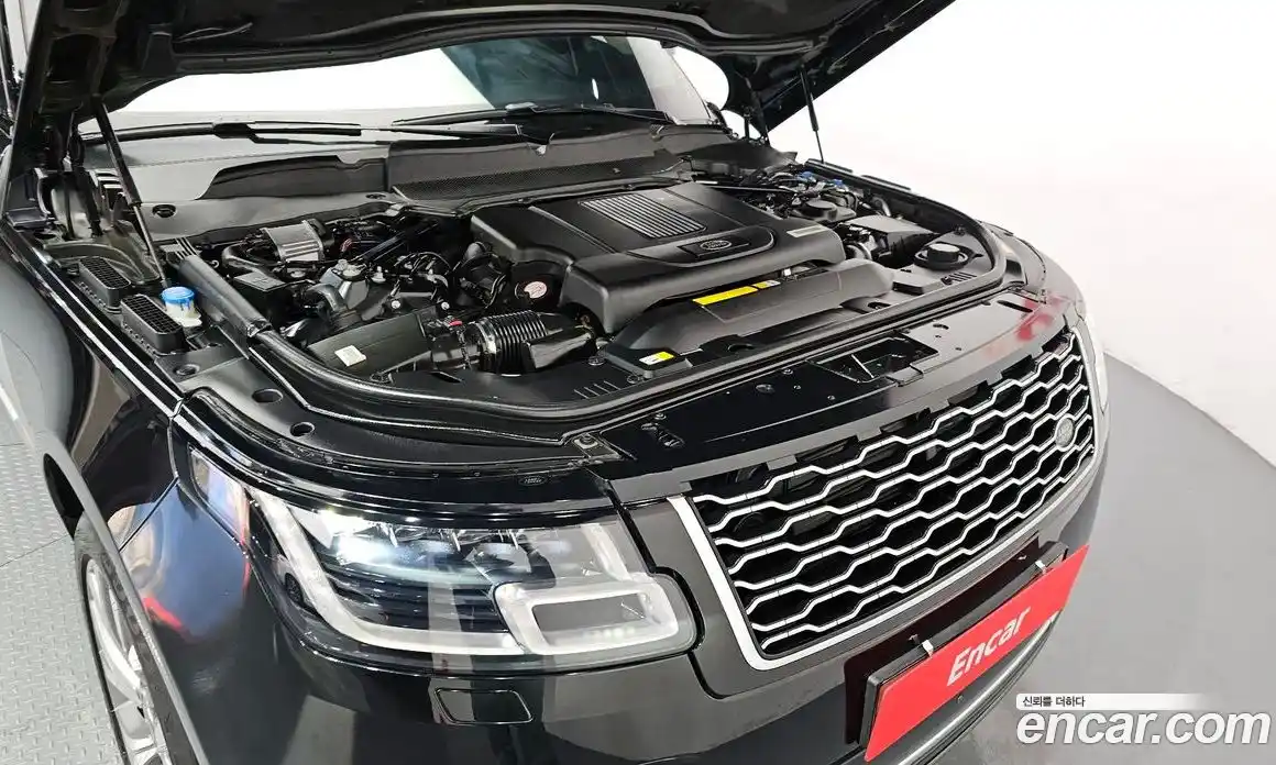 Land Rover Range-Rover 2019 4.4 гидро в Москве № 213625, фото 6