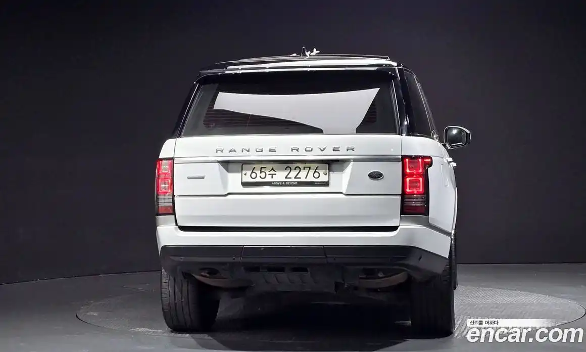 Land Rover Range-Rover 2017 4.4 гидро в Москве № 213783, фото 4