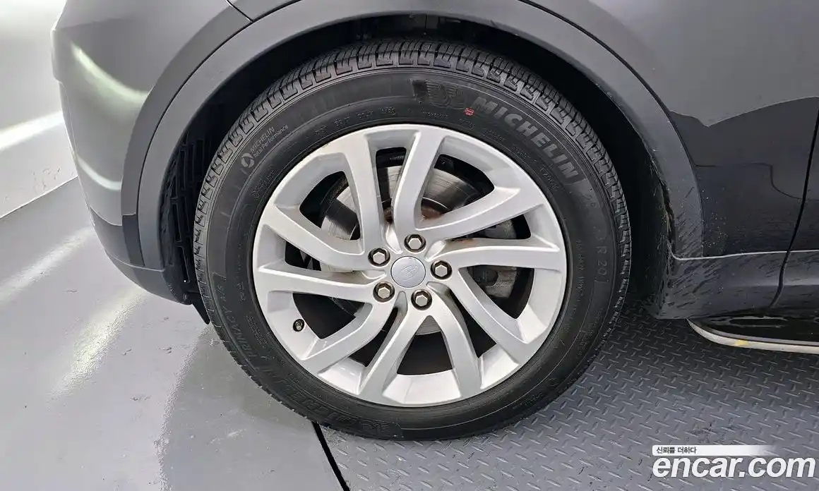 Land Rover Discovery 2017 3.0 гидро в Москве № 213793, фото 5