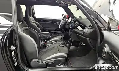 Mini Cooper 2023 2.0 гидро в Москве № 214294, миниатюра 11
