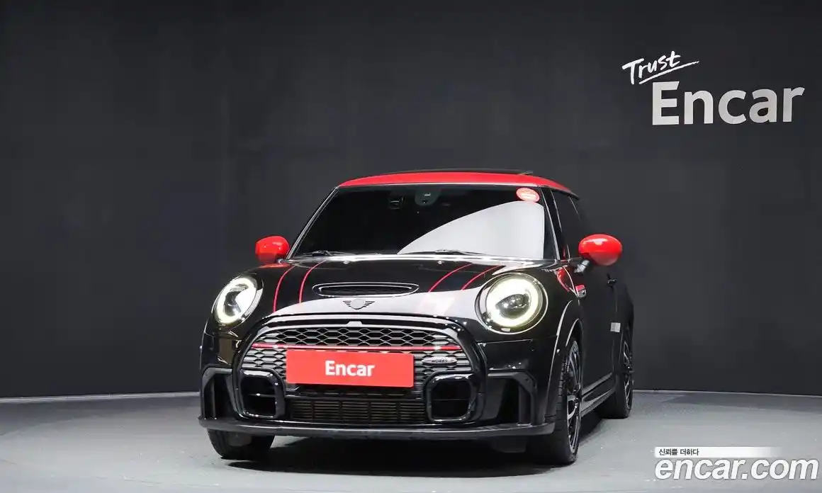 Mini Cooper 2023 2.0 гидро в Москве № 214294, фото 3