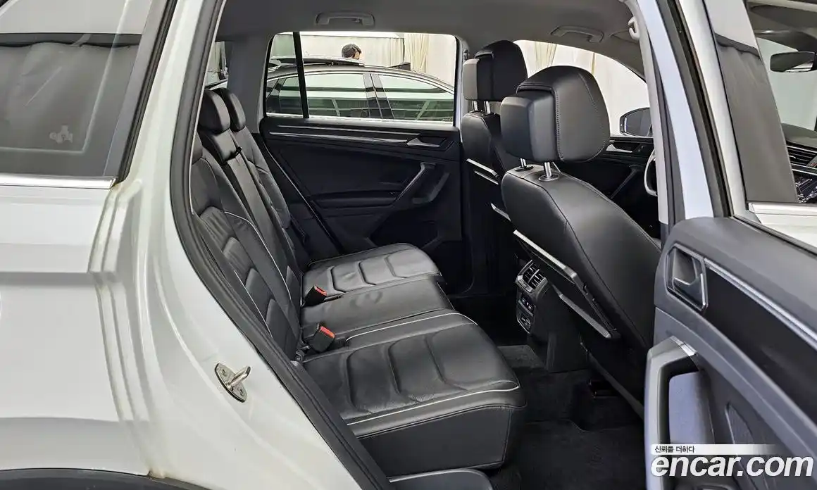 Volkswagen Tiguan 2019 2.0 гидро в Москве № 215197, фото 12