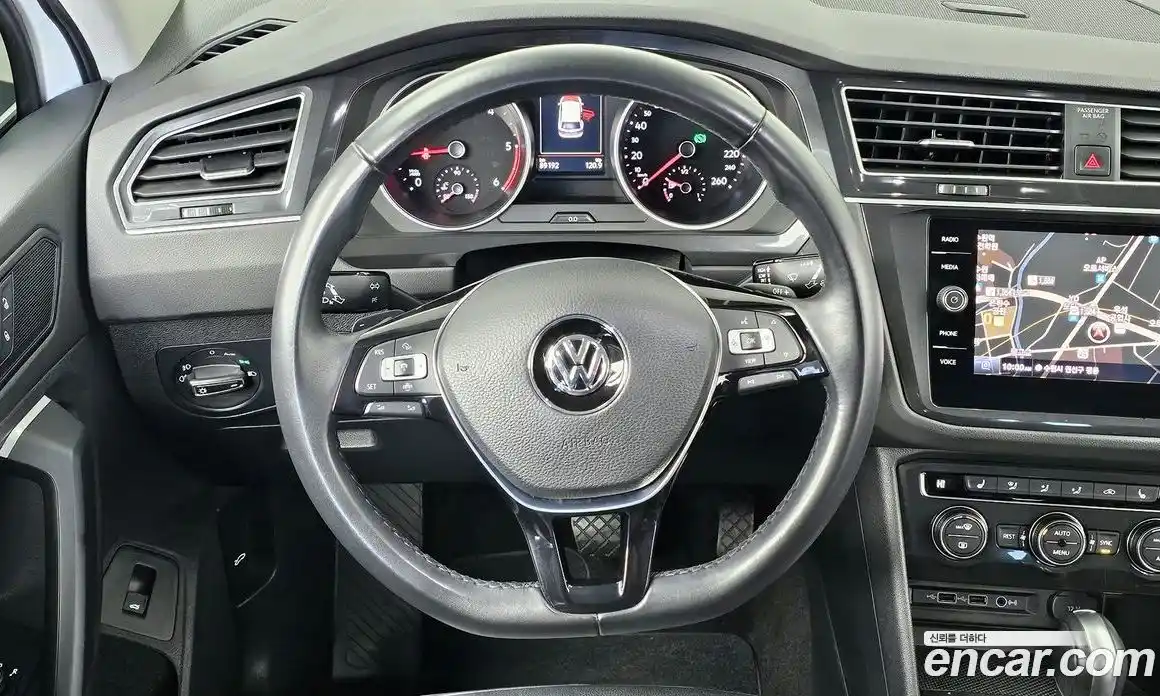 Volkswagen Tiguan 2019 2.0 гидро в Москве № 215197, фото 13