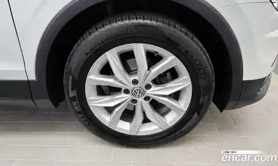 Volkswagen Tiguan 2019 2.0 гидро в Москве № 215197, миниатюра 5