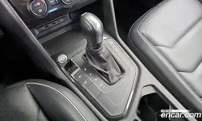 Volkswagen Tiguan 2019 2.0 гидро в Москве № 215197, миниатюра 9