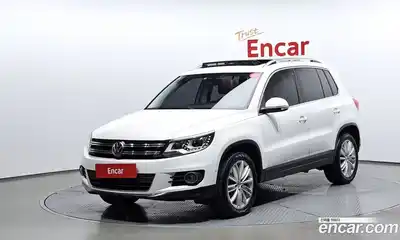 Volkswagen Tiguan, 2012