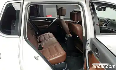 Volkswagen Tiguan 2012 2.0 гидро в Москве № 215243, миниатюра 12