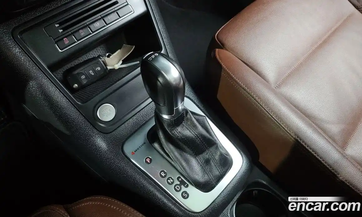 Volkswagen Tiguan 2012 2.0 гидро в Москве № 215243, фото 9