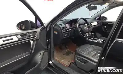 Volkswagen Touareg 2014 3.0 гидро в Москве № 215389, миниатюра 10