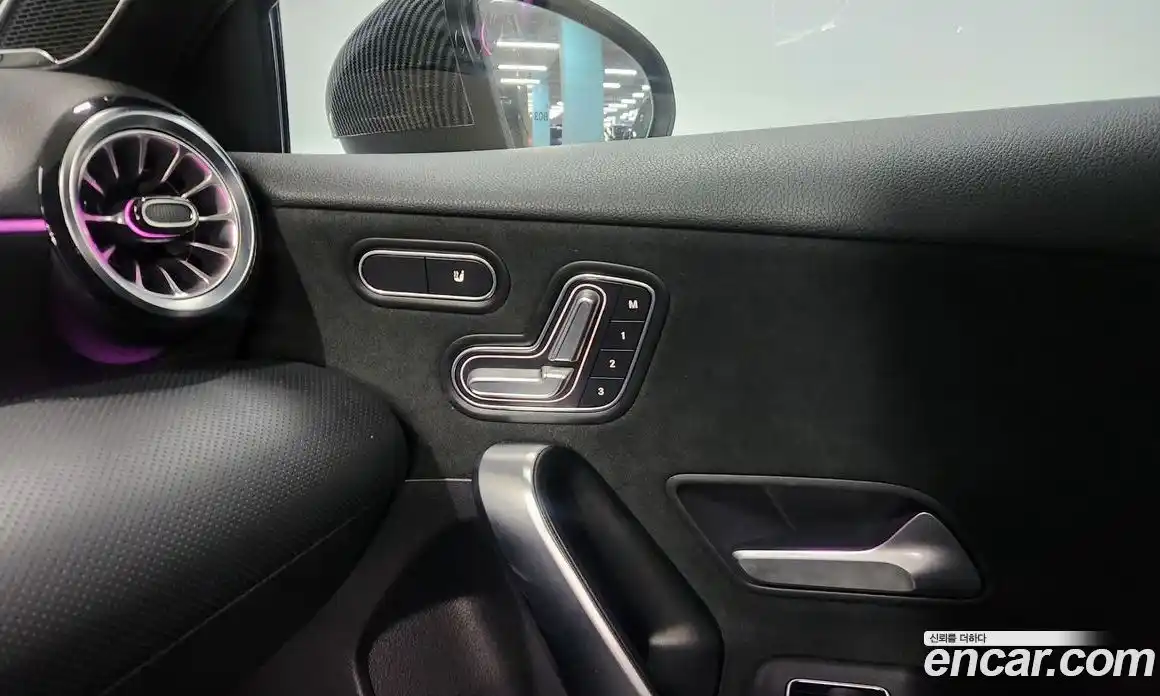 Mercedes-Benz A-Class 2021 2.0 гидро в Москве № 222117, фото 15