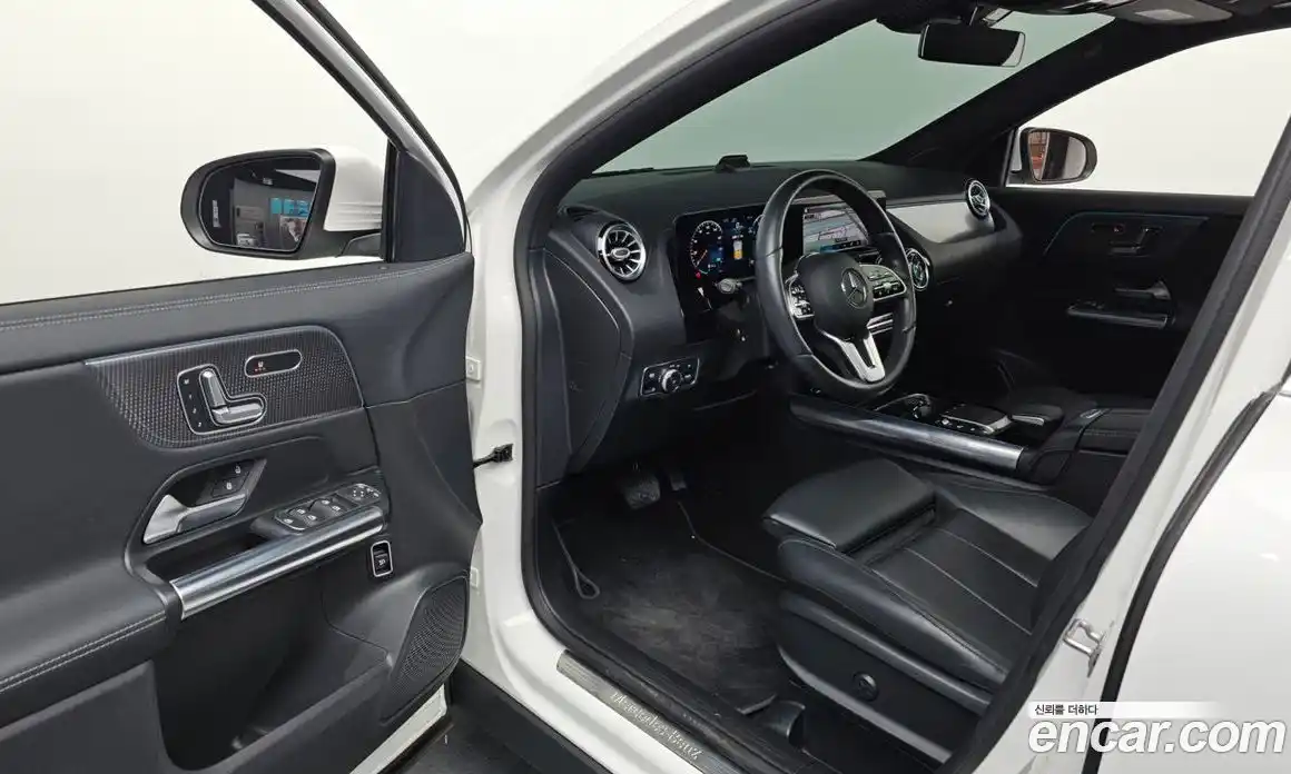 Mercedes-Benz GLA-Class 2021 2.0 гидро в Москве № 222250, фото 10