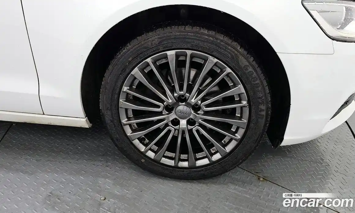 Audi A6 2014 2.0 гидро в Москве № 229593, фото 5