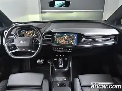 Audi Q4 e-tron 2023 1.0 гидро в Москве № 230349, миниатюра 7