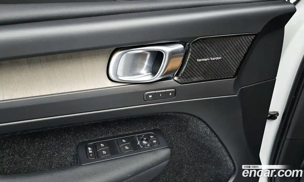 Volvo XC40 2019 2.0 гидро в Москве № 230436, фото 12