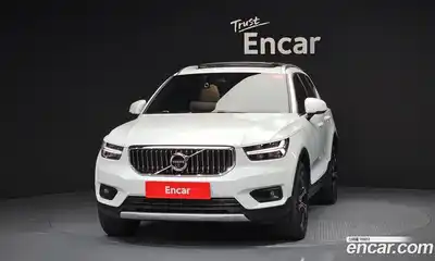 Volvo XC40 2019 2.0 гидро в Москве № 230436, миниатюра 3