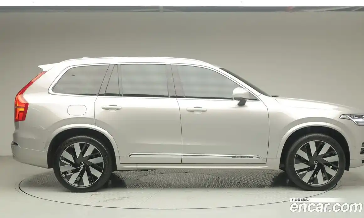 Volvo XC90 2024 2.0 гидро в Москве № 230866, фото 4