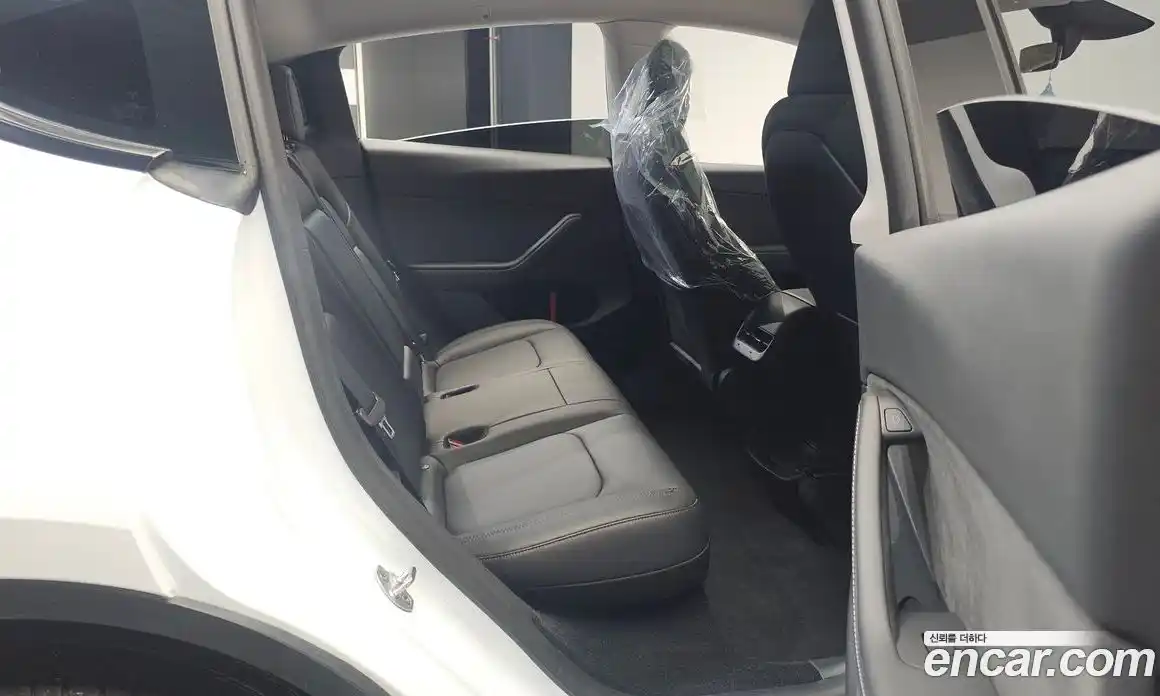 Tesla Model Y 2024 0.2 гидро в Москве № 231690, фото 11