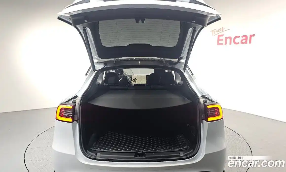 Tesla Model Y 2024 0.2 гидро в Москве № 231690, фото 19