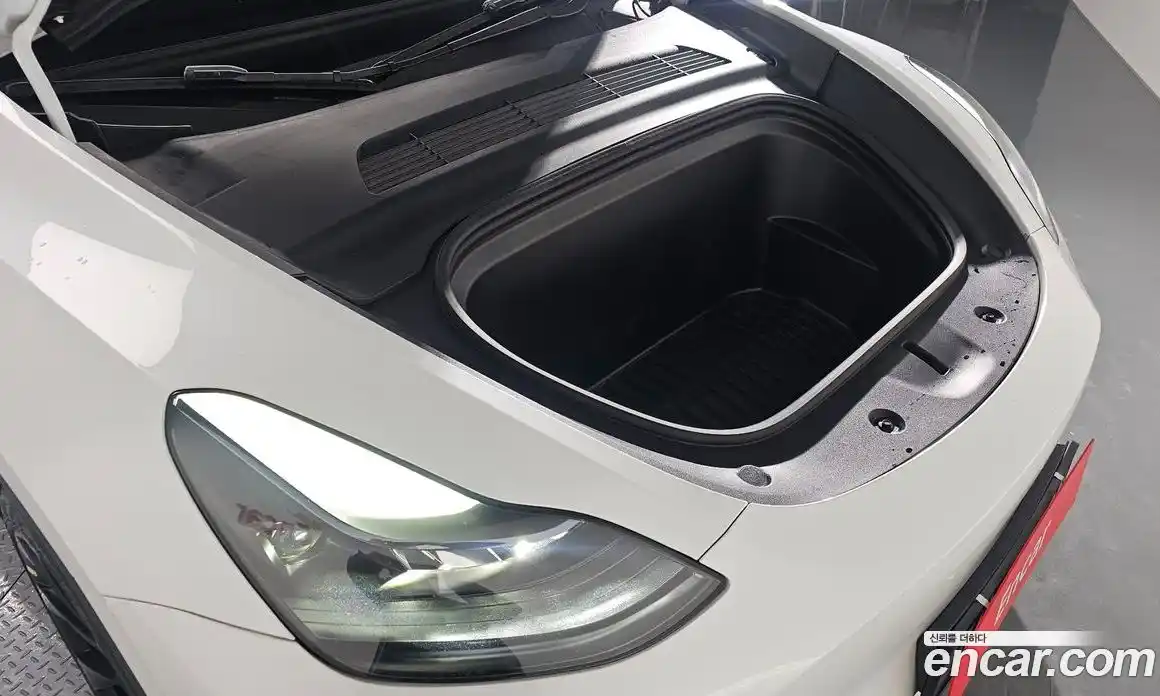 Tesla Model Y 2024 0.2 гидро в Москве № 231690, фото 5