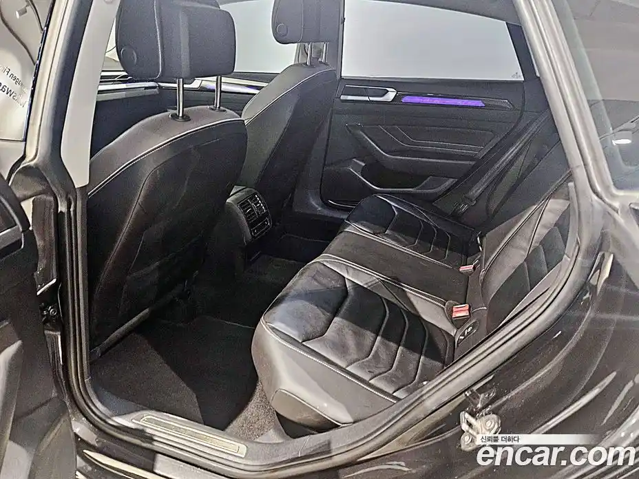 Volkswagen Arteon 2023 2.0 гидро в Москве № 232088, фото 15