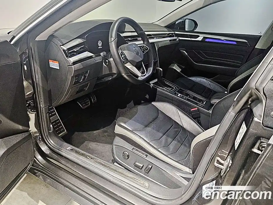 Volkswagen Arteon 2023 2.0 гидро в Москве № 232088, фото 10